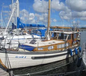sailboat uk sale
