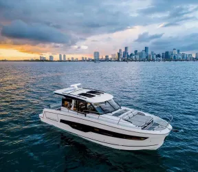 Jeanneau MERRY FISHER 1295 COUPE for sale