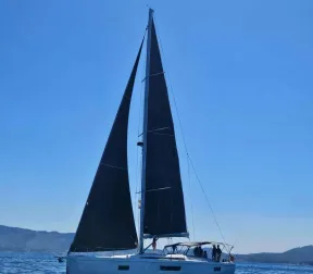 Beneteau OCEANIS 51.1 for sale